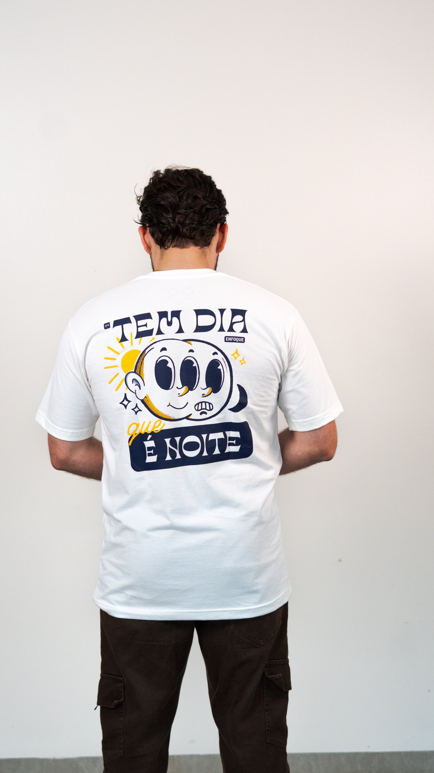 Camiseta Dia Que É Noite